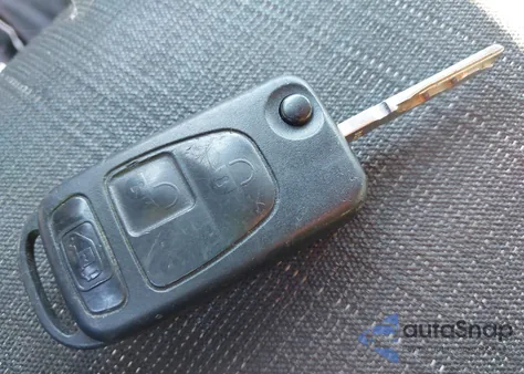 2015 Mercedes-Benz Sprinter 2500 Normal Roof from USA, damaged, VIN WDZPE7CD0FP158720